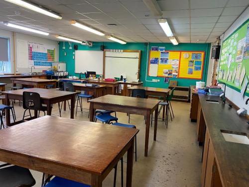 St Ives School, Science lab - before